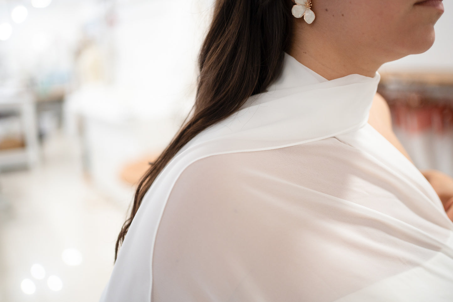 AIRIS | ONE SHOULDER W/ SCARF
