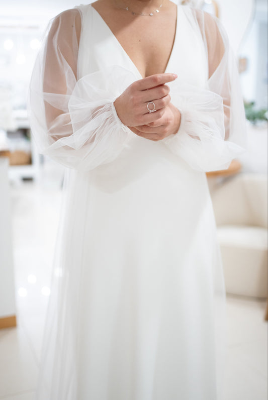 OPEN-FRONT CAPE WITH BISHOP SLEEVE