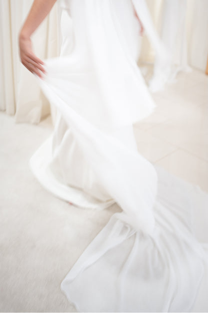 TWO-LAYER CAPE WITH PLEATED COLLAR AND SCARF