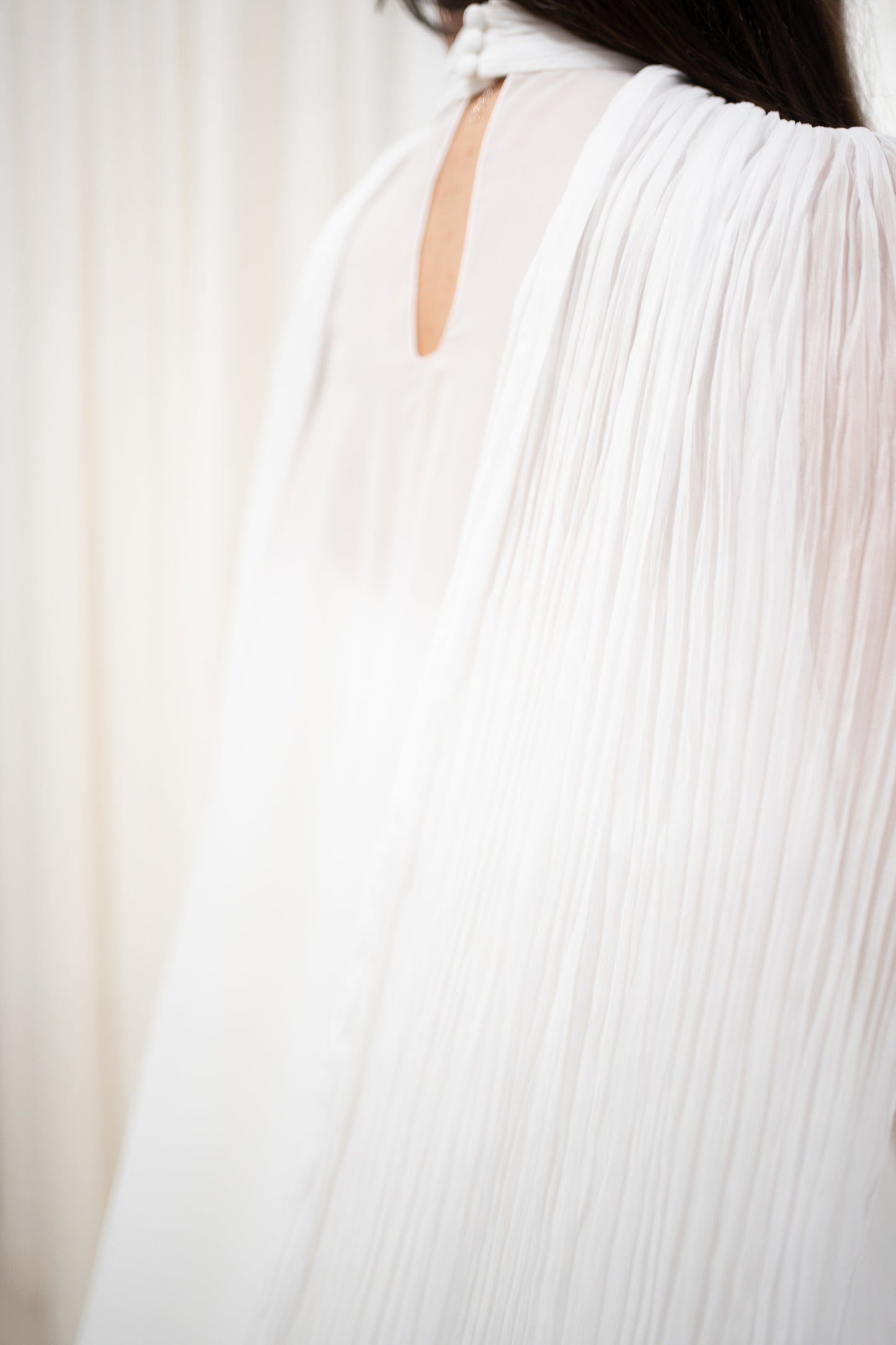 TWO-LAYER CAPE WITH PLEATED COLLAR AND SCARF