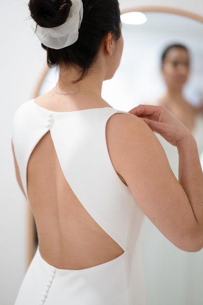 V-NECK DRESS WITH TRIANGULAR OPEN BACK