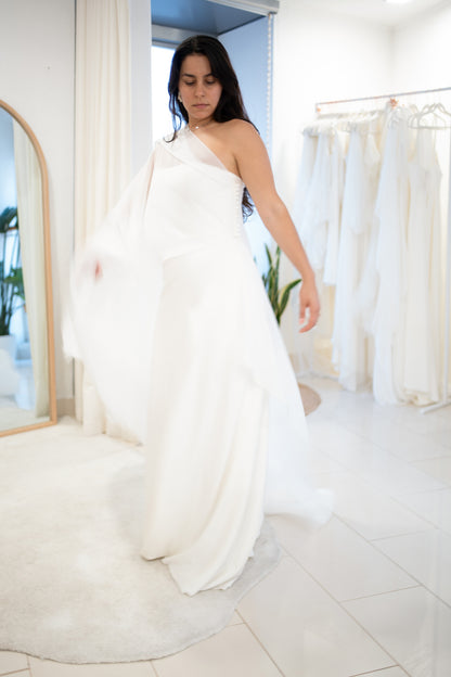 AIRIS | ONE SHOULDER W/ SCARF