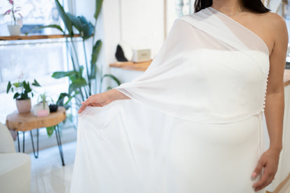 AIRIS | ONE SHOULDER W/ SCARF
