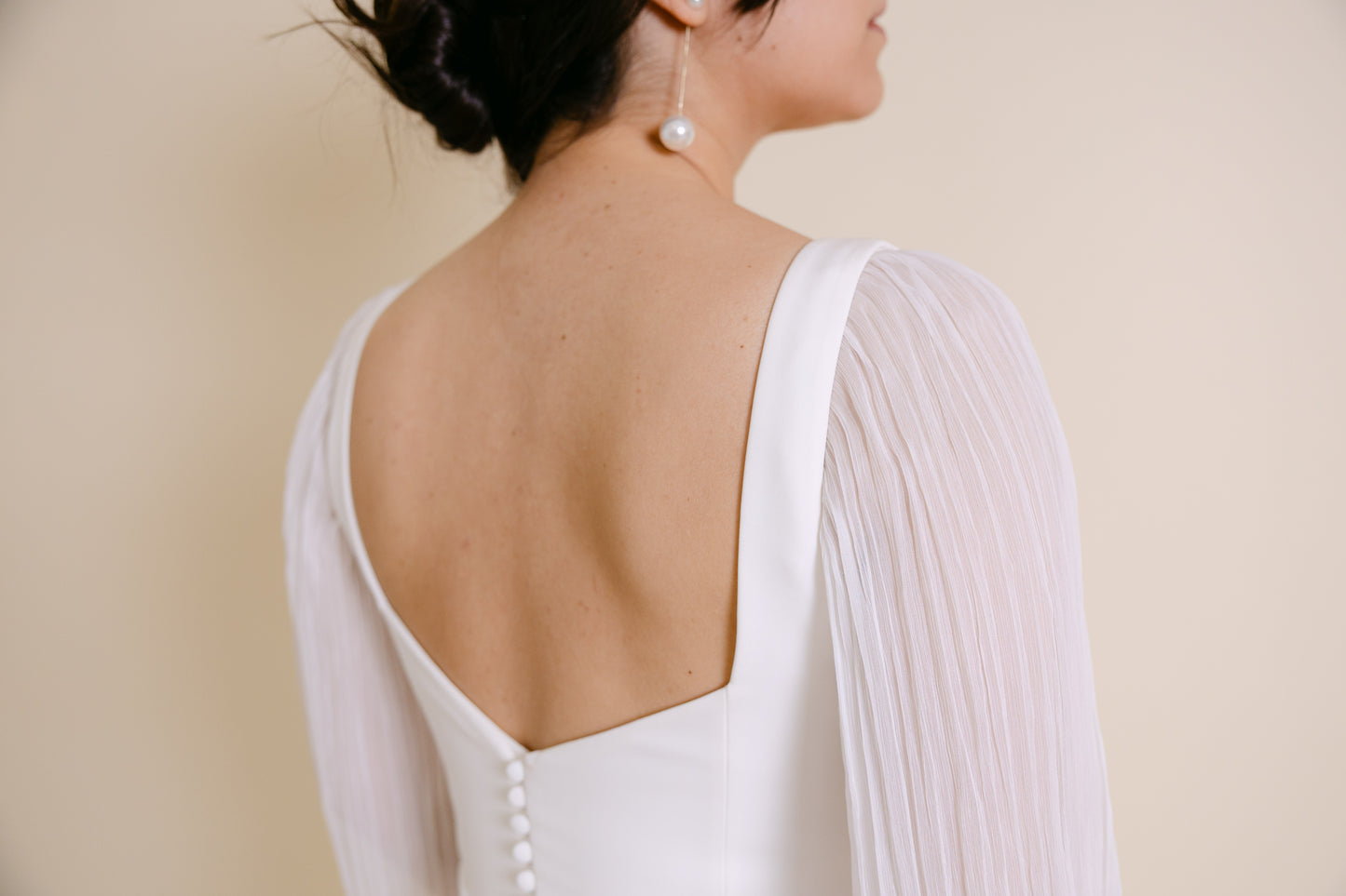 PLEATED CHIFFON SLEEVE
