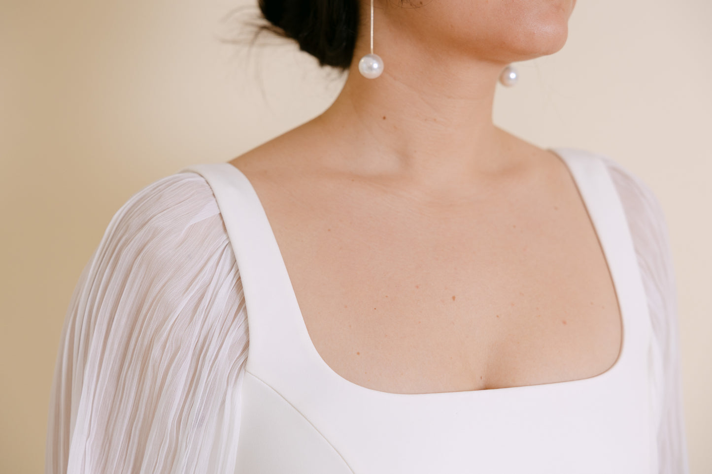 PLEATED CHIFFON SLEEVE
