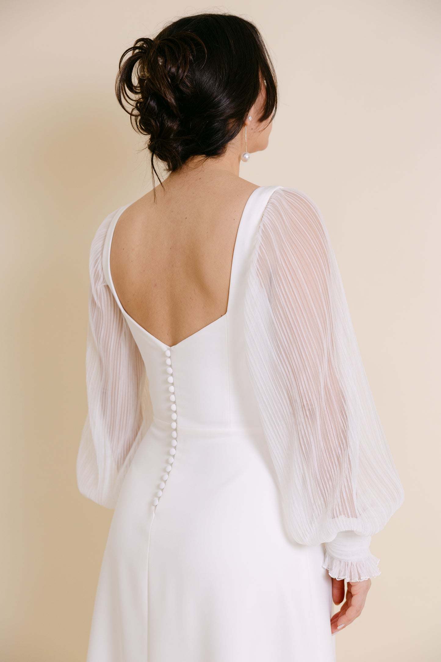 PLEATED TULLE SLEEVE WITH CUFF